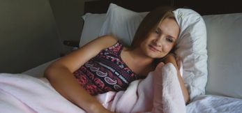 Paisley Brooks Rides Stepbro’s Cock And Gets Filled Deep