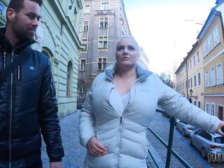 HUNT4K Cuck Obediently Watches how Rich Hunter Fucks his Luxurious GF