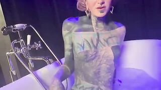 Tub Taunt Disrobe & Spandex Photoshoot Time Lapse