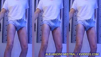 V&iacute_deo fetiche en trusa azul Alejandro Mistral