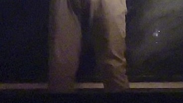 dare : tied up by my flatmate, I couldn't take off my pants even though I was desperate to piss