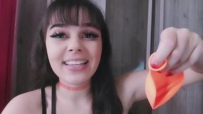 BABEI DE MAIS ENCHENDO BALOES TAMANHO 16 -I drooled while filling balloons.