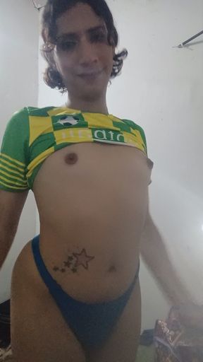 A Good Garotas to Be Taking Her Steps