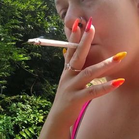 Smoke and Lips- Sophie Flame