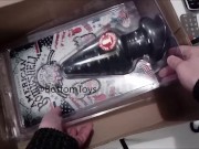 PLUG TEST: GIANT DESTROYER BUTTPLUG AMERCICAN BOMBSHELL (BottomToys)