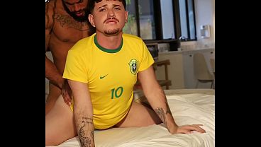 Perdi uma aposta e meu cuzinho foi o pr&ecirc_mio
