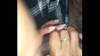 Mi vecina me pide que la lleve en carro alg&uacute_n sitio publico para chuparme la verga