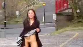 Kinky Asian Amateur Exposes Her Wet Pussy Outdoors for Thrills