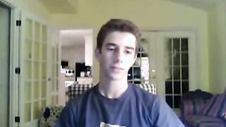 Sel Dans gives a hot homemade handjob to a lucky stranger on Seul Dans Le Parlor