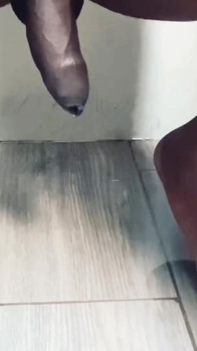 Sqauting Pissing Fan Request