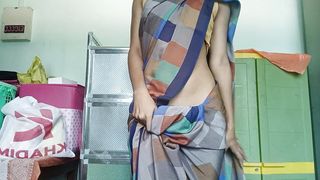 Hot college girl in saree