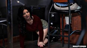 Bar Babe