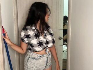 Cleaning hotty discovers pair screwing and joins in an astounding trio