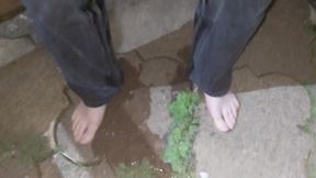 Wet jeans i cant hold my pee whithout touching my dick