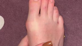 Paint the toes red