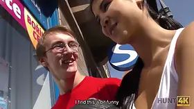 Hunt4k. slim brunette and her skinny boyfriend need currency for vaca