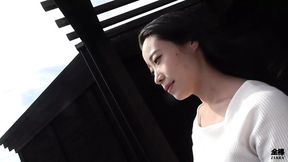 Japanese hotwife's body swapped onsen vacation