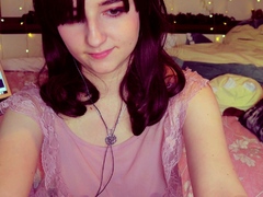 Amateur Webcam Teen Masturbates And Teases