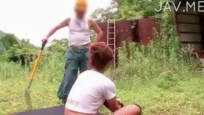 Japanese babe bares her hot tits for construction worker