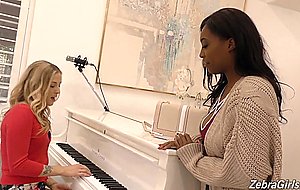 Karla Kush and Daya Knight