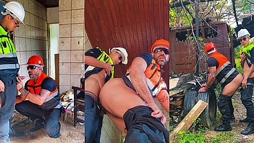 AMIGO DE CÚ É ROLA. DOIS TRABALHADORES FARDADOS FUDENDO NUM CASARÃO ABANDONADO DEPOIS DO TRAMPO