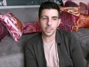 ITW: M'sieur Jeremy, cet homme qui parle de sextoys et de sexe sur Youtube
