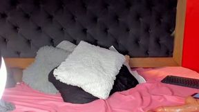 Yaya Hilton Private Show