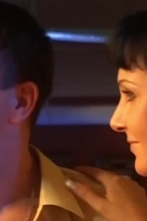 In the Pool He Licks Her Pussy and Then Breaks Her Ass