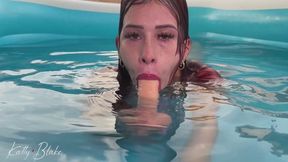 Blowjob and fucking underwater with bubbles