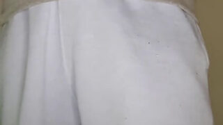 Amatőr fiatal meleg szóló maszturbáció intenzív anális ököllel