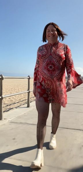 A lovely summer's day on the beach (Seaside-Promenade) - I've finally plucked up the courage - I love being Nicolette