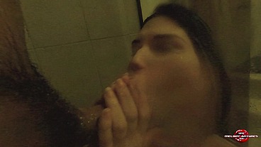 In the bathroom an oral of the most horny of the xvideos, phenomenal blonde making the dick come.