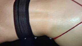 me coje de perrito con mi tanga de hilo.