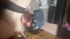 me coje de perrito con mi tanga de hilo.