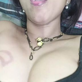 Indian bhabhi bedroom pucy khira fingring