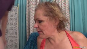 Lucky Guy Passionately Drills Hot Granny Kelly Leigh