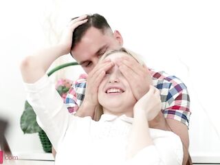 Three-some with DP for a lascivious blond