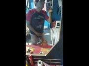 BULTOS + HOMBRE SACUDIENDO EL NEPE + COGIDA SEXY CON JUGUETE + LECHE A CHORROS
