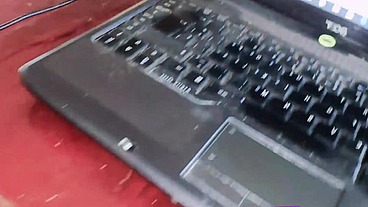MI MADRASTRA LESBIANA COLEGIALA JOVENCITA SE MASTURBA VIENDO PORNO Y ME ENVÍA EL VIDEO POR 1000 PESOS, SEXO CASERO REAL AMATEUR.
