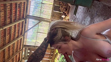 Aventureira loira safada adora fazer sexo ao ar livre correndo o risco de ser pega no flagra