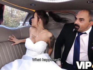 VIP4K. Bride permits spouse to see her having butt scored in limo