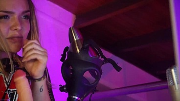 La mas sexy modelo webcam de Colombia ahora hace su primer show masturbandose con dildo
