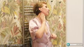Hottest older mom self-fucks while watched by her lover