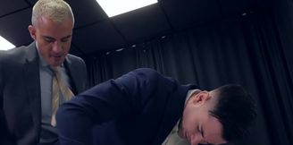 Office pounding with a bleached hottie claiming hole