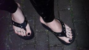 extreme flip flops and sexy feet with toe rings