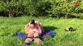 Outdoor - Threesome with German girls