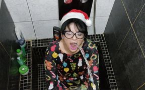 Pissing in My Slut Girlfriend's Mouth