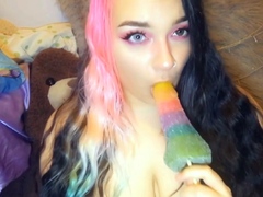 Amateur brunette ariana marie solo toying