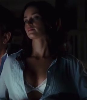 Curvy blonde Emily Blunt shows her underwear and lies on ass