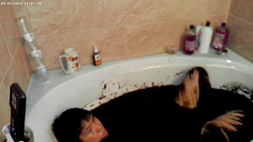 Solo Instant Mud Bath Enjoyment